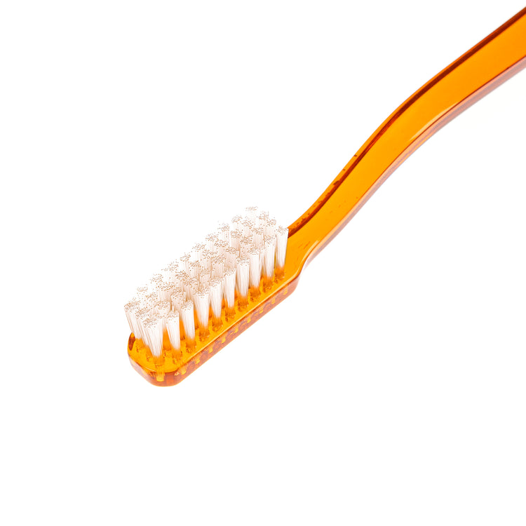 COLORFUL TOOTHBRUSH WITH NYLON BRISTLES - MEDIUM