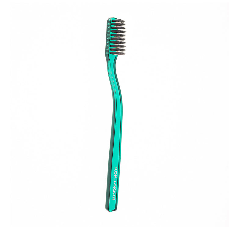 COLORFUL TOOTHBRUSH WITH SYNTHETIC CARBON BRISTLES - SOFT